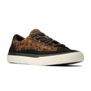 Clarks Aceley Lace Sneaker  Leopard Suede Women Size 6 M  $90 retail    NIB